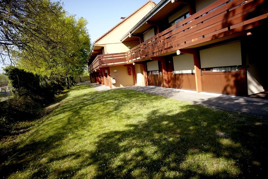 Greet Hotel Châtellerault المظهر الخارجي الصورة