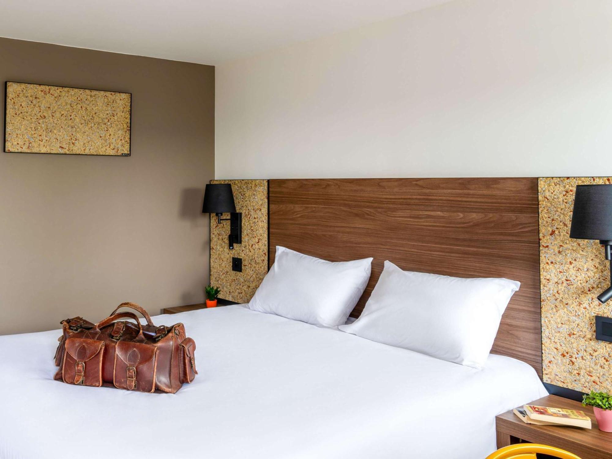 Greet Hotel Châtellerault المظهر الخارجي الصورة