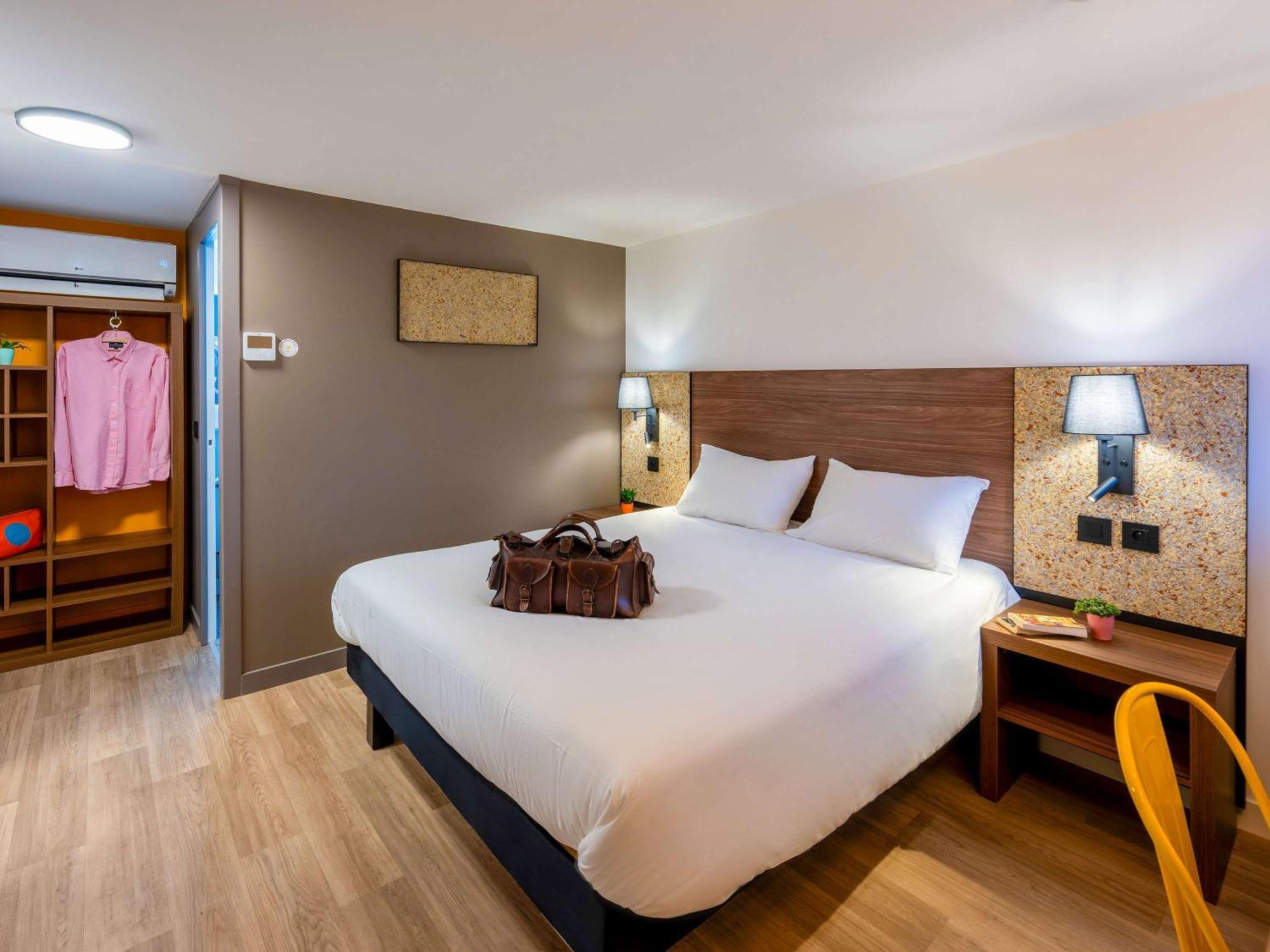 Greet Hotel Châtellerault المظهر الخارجي الصورة