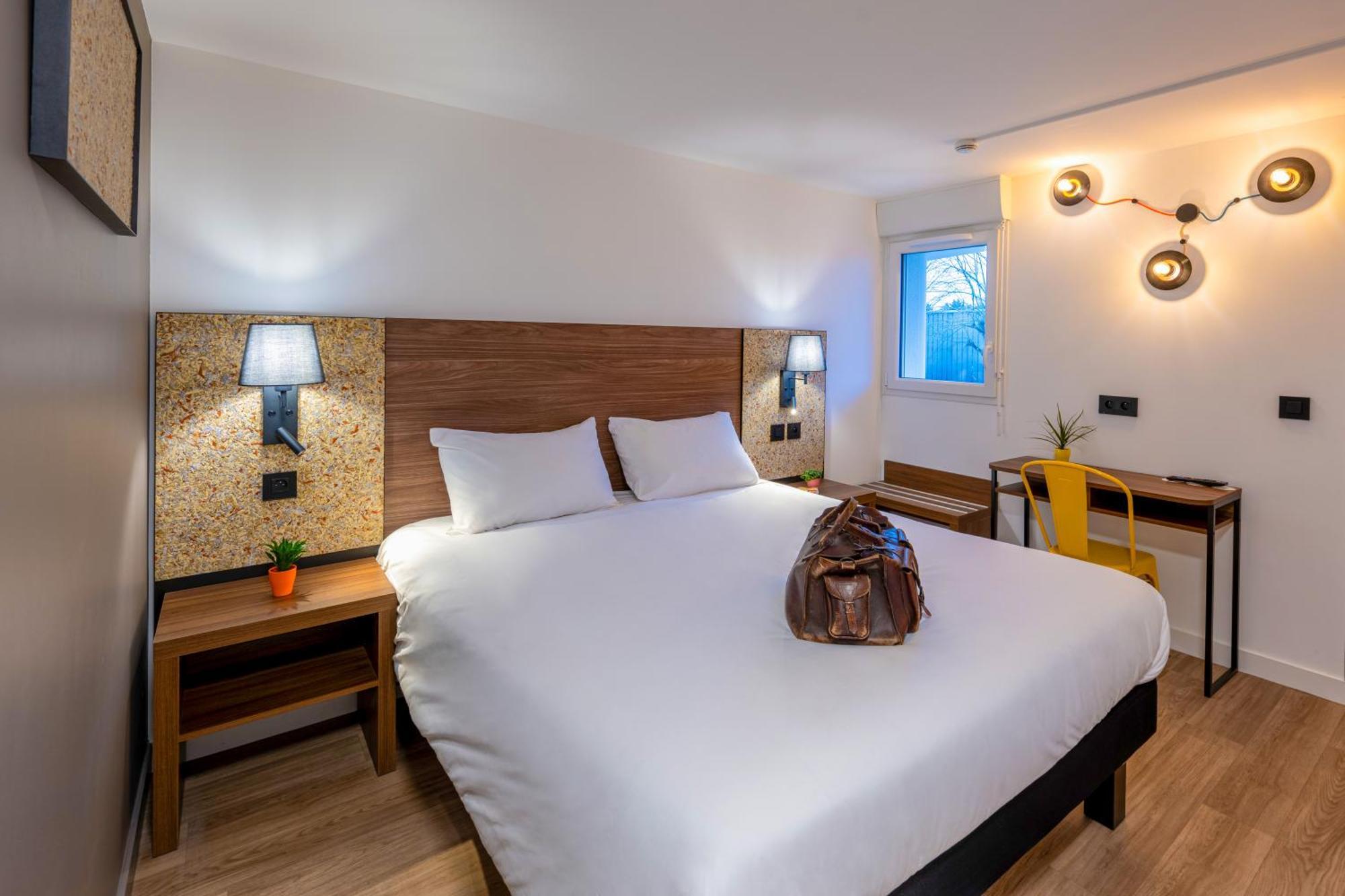 Greet Hotel Châtellerault المظهر الخارجي الصورة