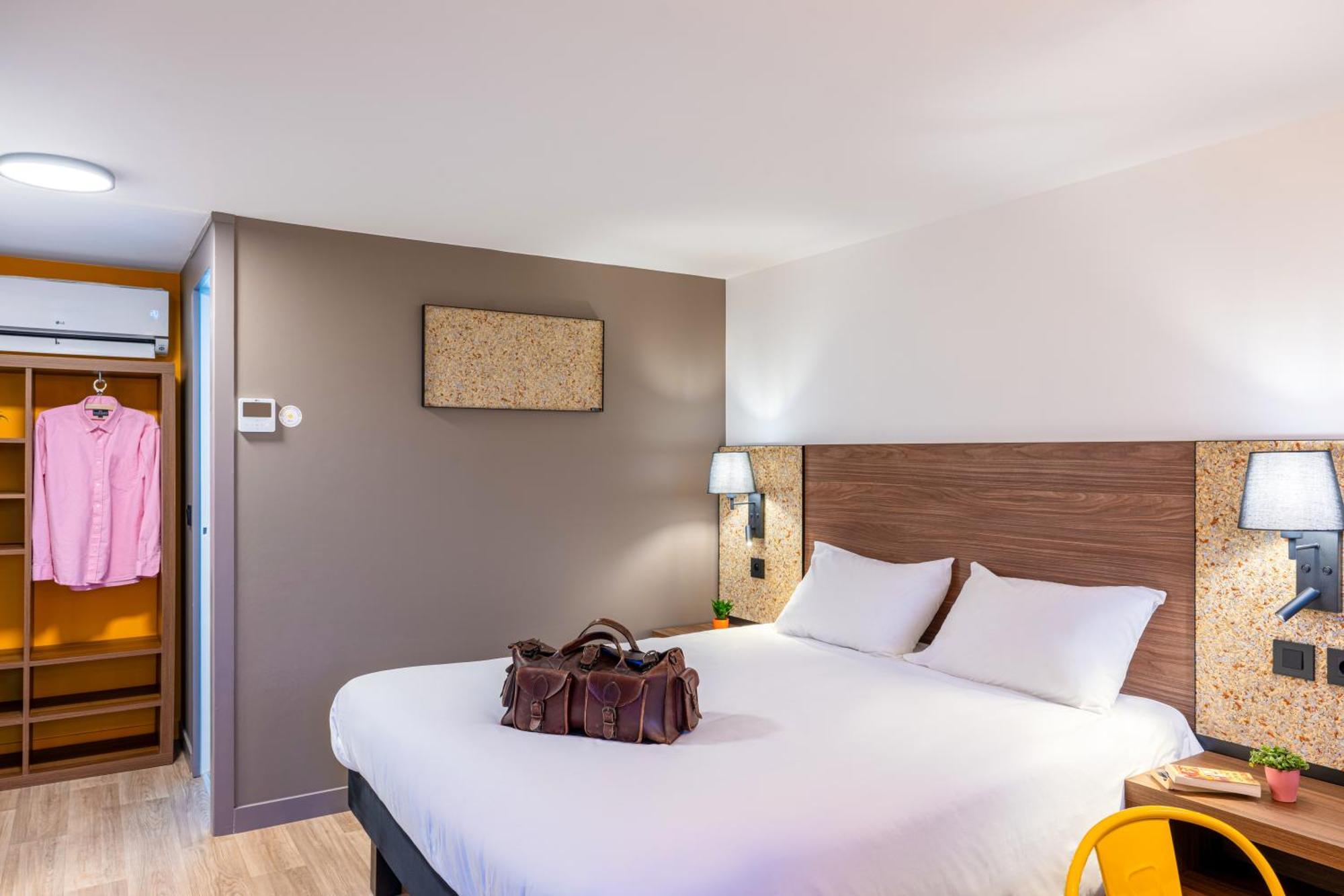 Greet Hotel Châtellerault المظهر الخارجي الصورة