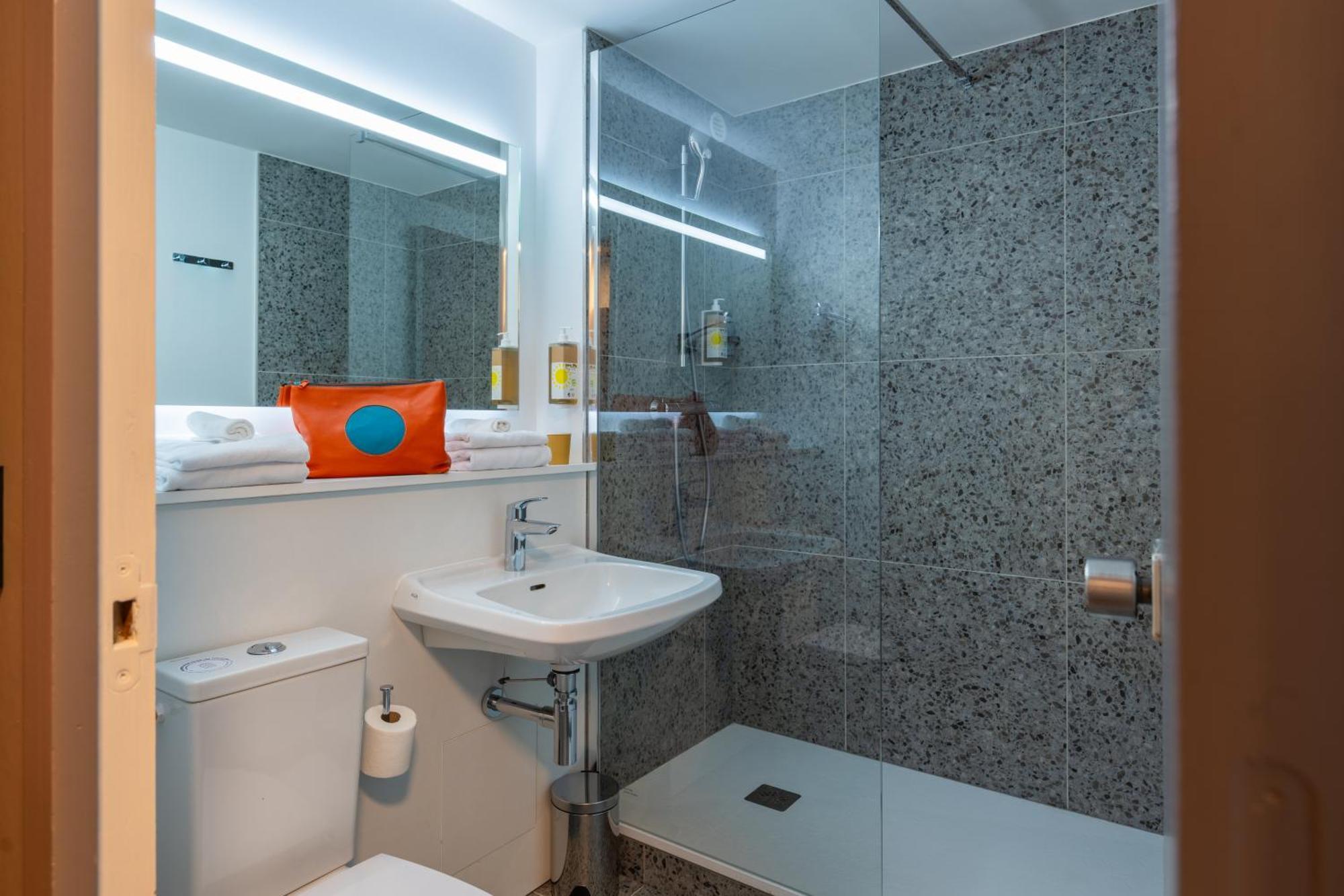 Greet Hotel Châtellerault المظهر الخارجي الصورة